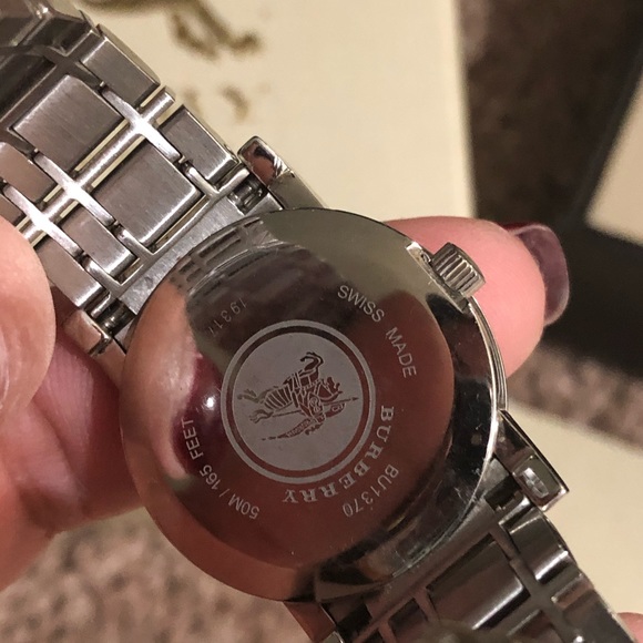 BURBERRY - GENTS HERITAGE STAINLESS STEEL WATCH - Picture 6 of 8